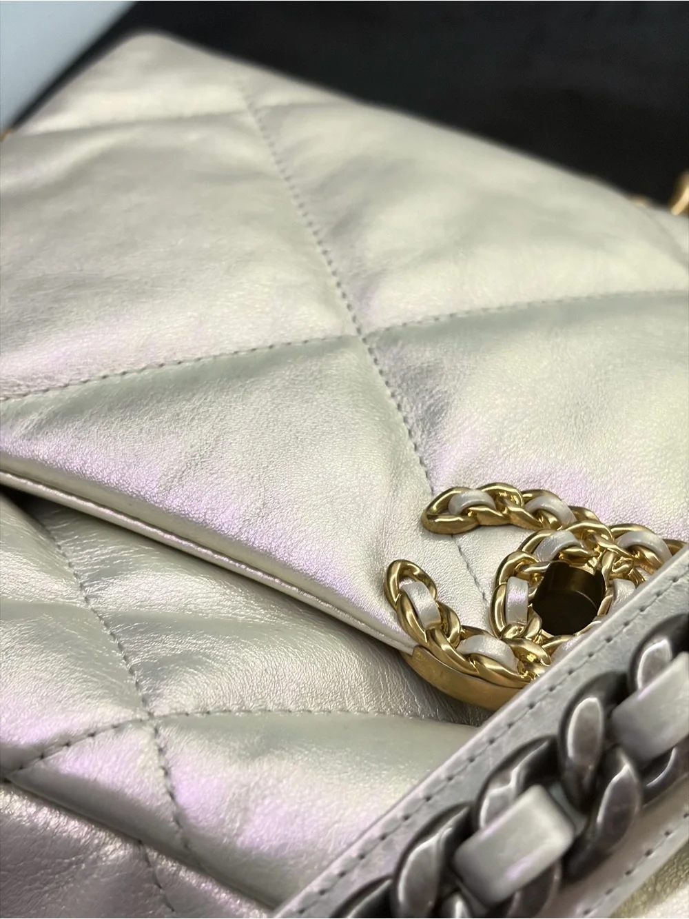 Authentic Chanel 19 Flap Bag Medium – Iridescent White Pearlescent Calfskin